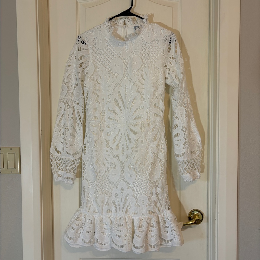 Elegant White Lace Midi Dress